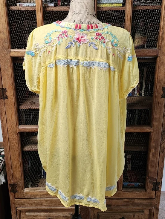 Johhny Was NWOT Embroidered Yellow Tie-Neck Top Sz XL - Picture 5 of 9